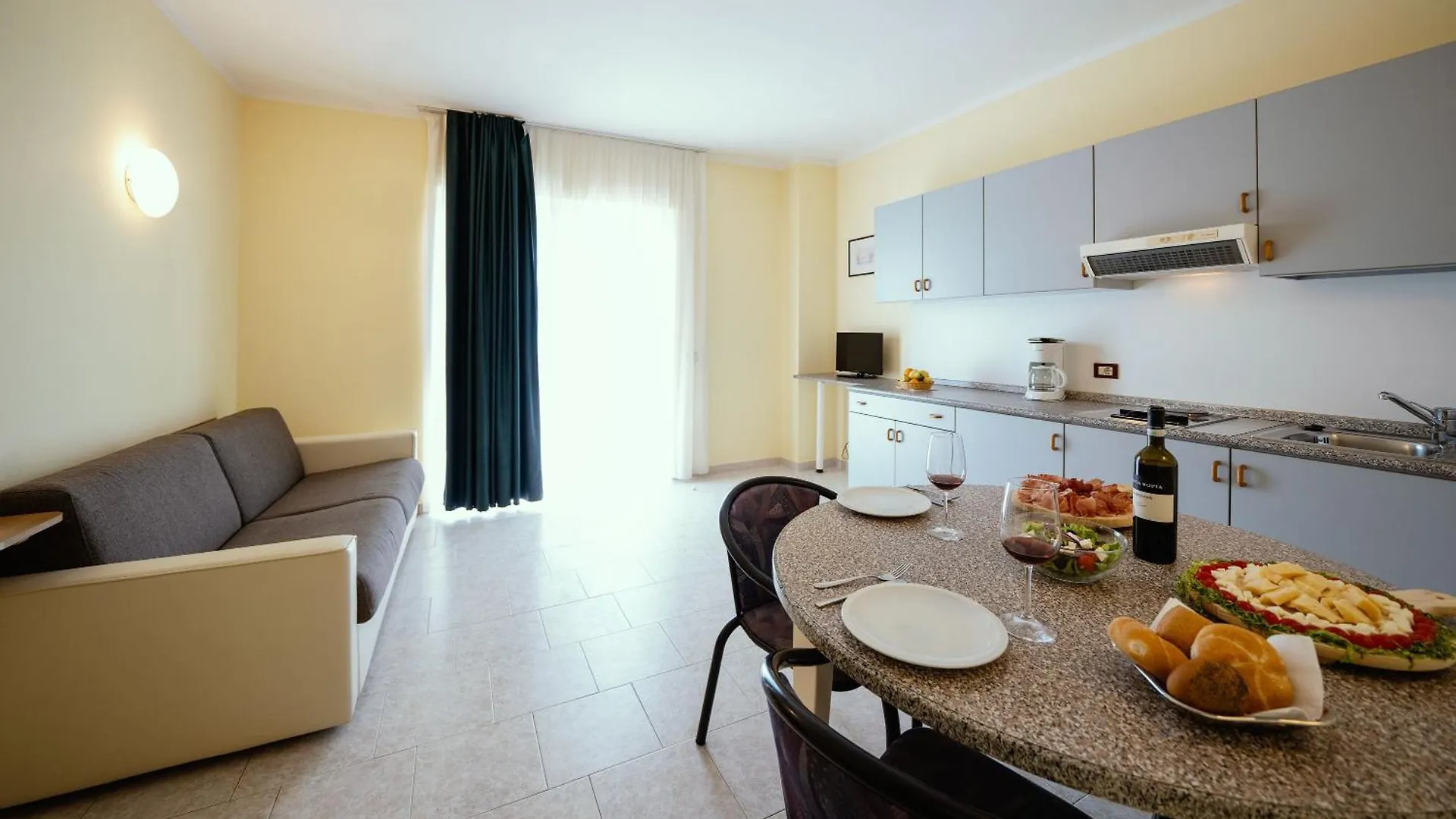 Apart Otel Hotel Residence Campi Tremosine
