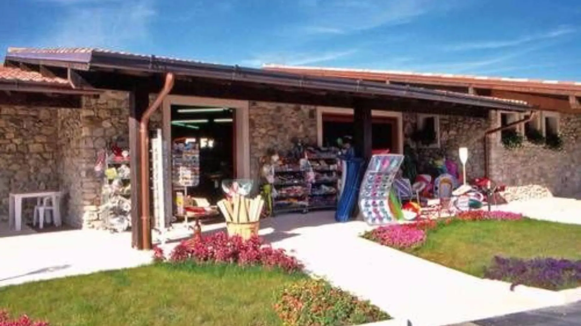 Hotel Residence Campi Tremosine Apart Otel