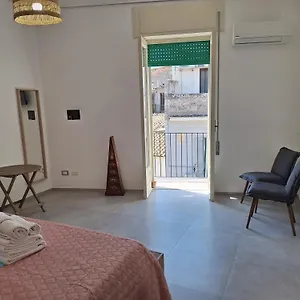 Pura Vida Barocca Pensión Ragusa