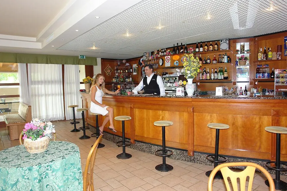 شقة فندقية Tremosine Hotel Residence Campi